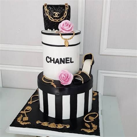 Delicious Chanel Bag Cake Designs for Fashionistas 